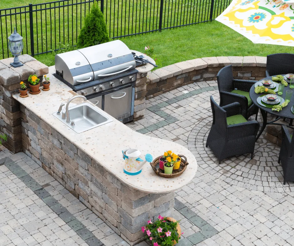 outdoor kitchen contractors